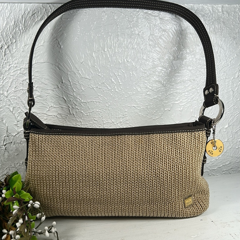 The SAK Tan and Brown Knit Leather Shoulder Bag w/ Hang Tag Leather Pad Bottom - Picture 2 of 16
